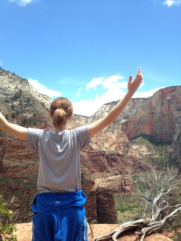 Zion National Park Travel | Kansas City life, home, and style blogger Megan Wilson shares a post about a trip to Zion National Park @shadylaneblog on IG