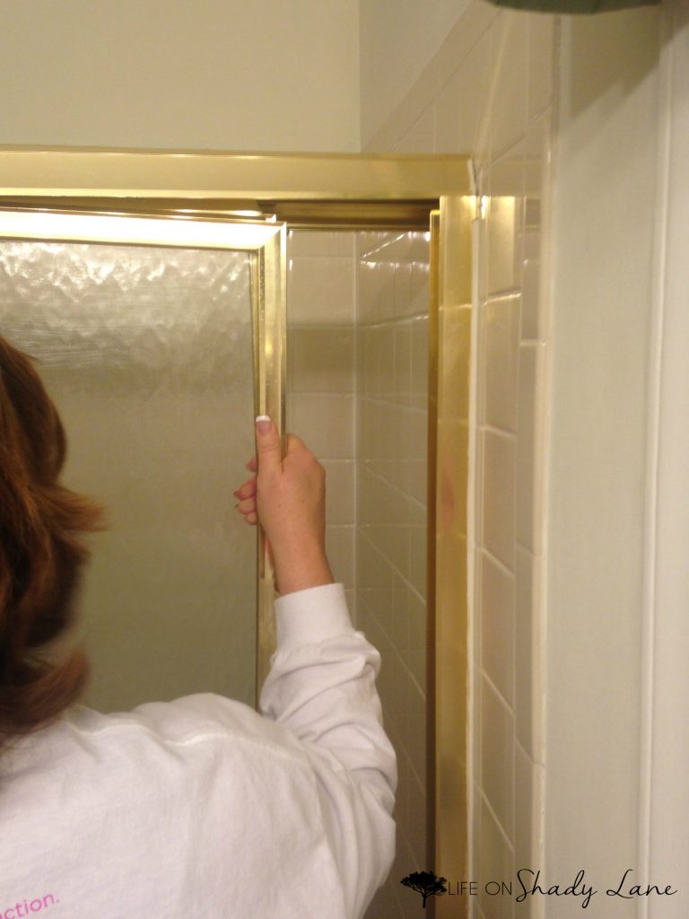 How to (easily!) remove sliding shower doors - via Life on Shady Lane blog | Bathroom updates | How to update an old bathroom