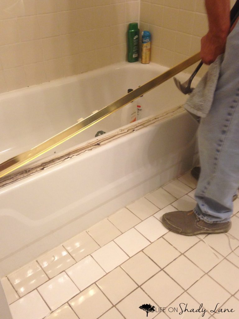 How to (easily!) remove sliding shower doors - via Life on Shady Lane blog | Bathroom updates | How to update an old bathroom