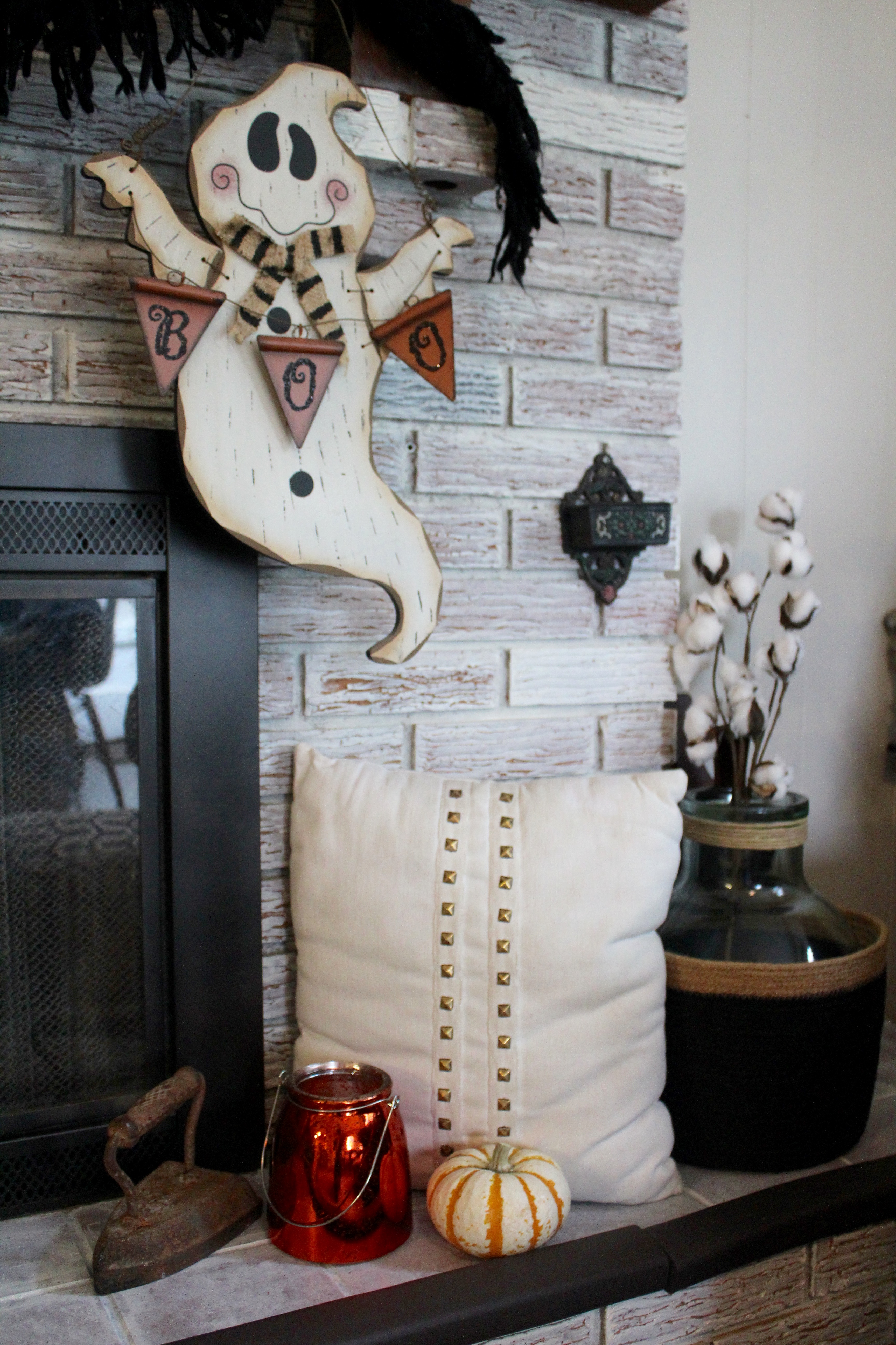 A Halloween Themed Fireplace Life on Shady Lane