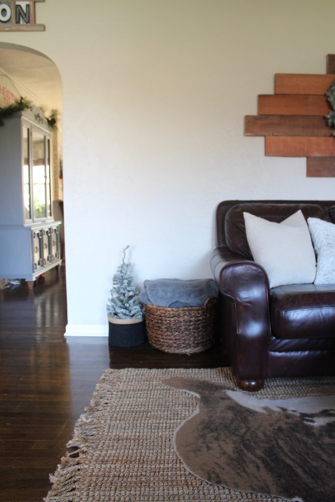 Cozy farmhouse Christmas living room via Life on Shady Lane blog