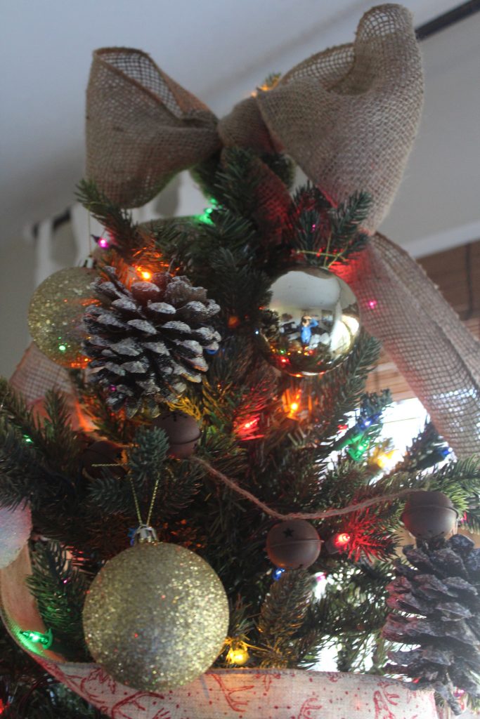 DIY pinecone ornaments via Life on Shady Lane blog