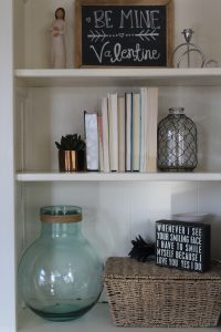 Spring Bookshelf Makeover via Life on Shady Lane blog