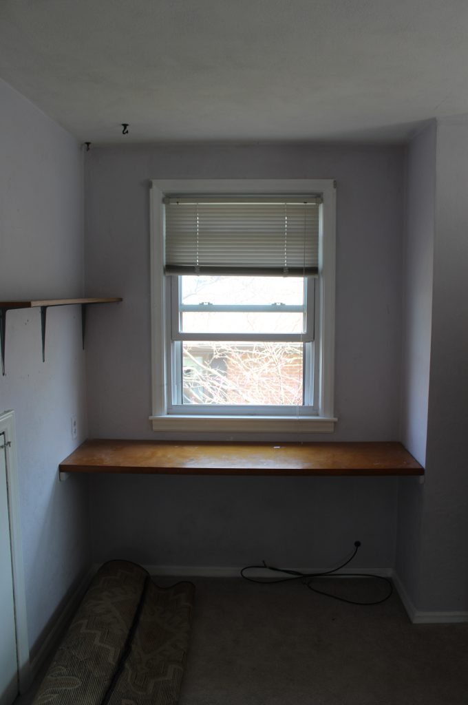 Upstairs Bedroom: Before