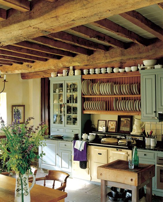 A roundup of Cozy, Charming Cottages via Life on Shady Lane blog