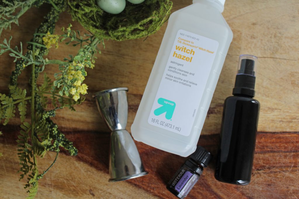 DIY Lavender Linen Spray via Life on Shady Lane blog