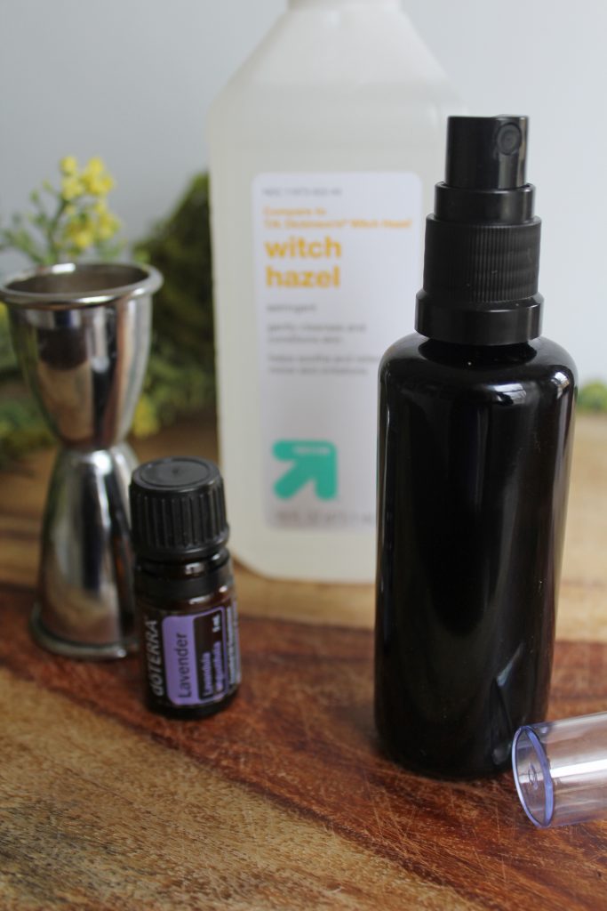 DIY Lavender Linen Spray via Life on Shady Lane blog