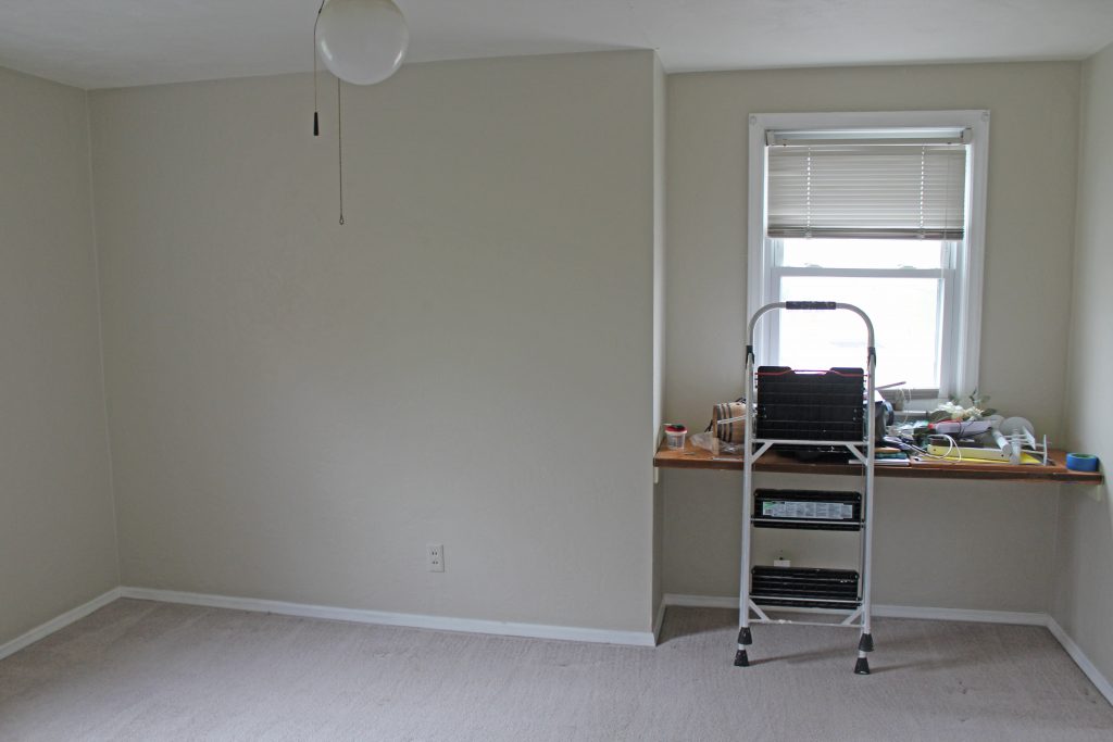 Henry's Bedroom: New paint and clean carpet!