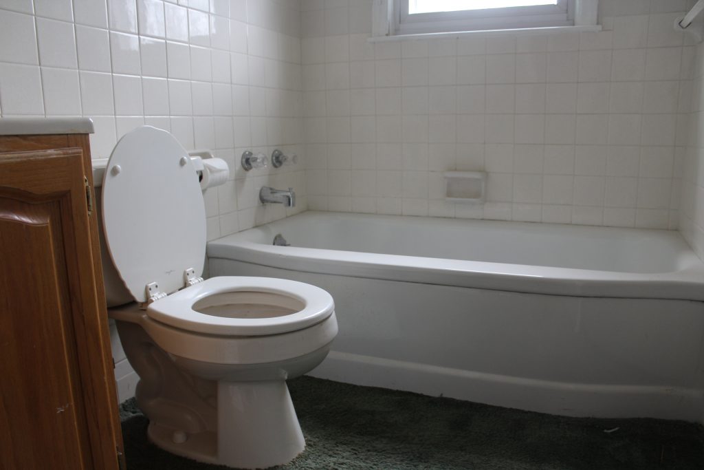 Our Upstairs Bathroom: Before via Life on Shady Lane blog