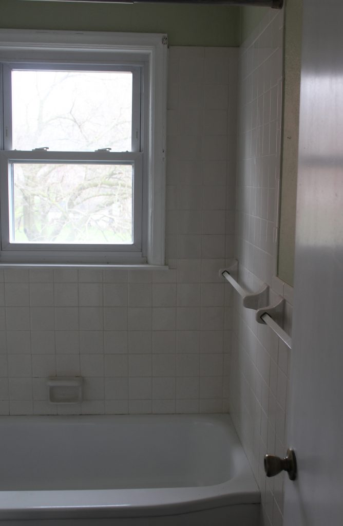 Our Upstairs Bathroom: Before via Life on Shady Lane blog