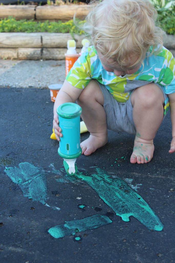 10 outdoor activities to do this summer with your toddler