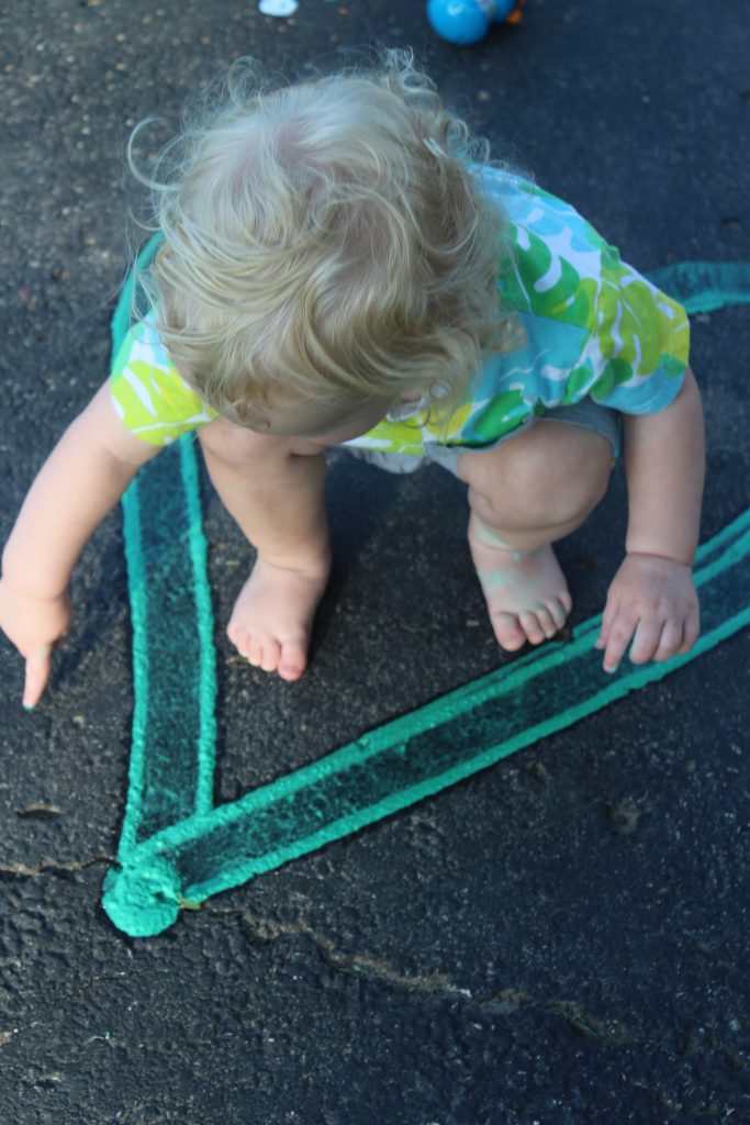 10 outdoor activities to do this summer with your toddler