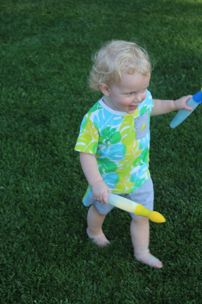 10 outdoor activities to do this summer with your toddler