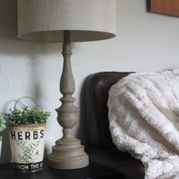 DIY Wood Look Lamp Makeover, perfect for adding a little farmhouse vibe to your home!