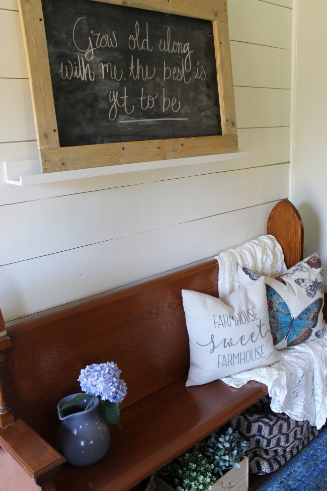 A DIY pallet wood framed chalkboard - inexpensive and simple way to make over a cheap chalkboard! #diy #project