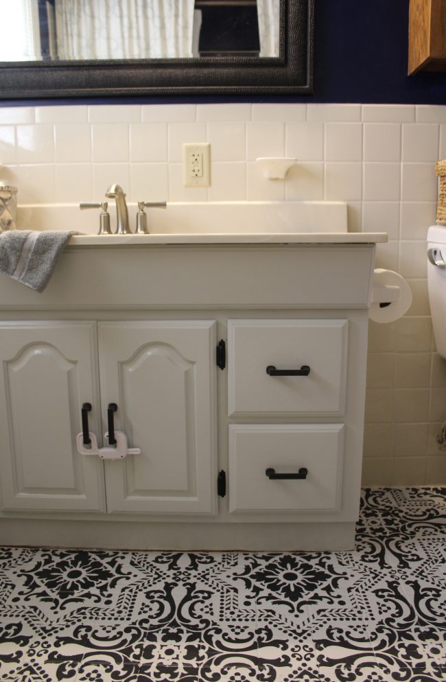 A painted bathroom vanity makeover: before and after! 