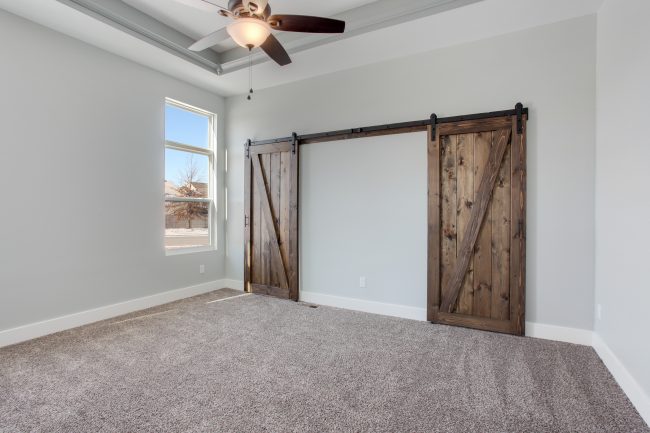 Modern farmhouse home with neutral paint colors, shiplap, and a kitchen that dreams are made of // A new home for sale in the Kansas City, Missouri area