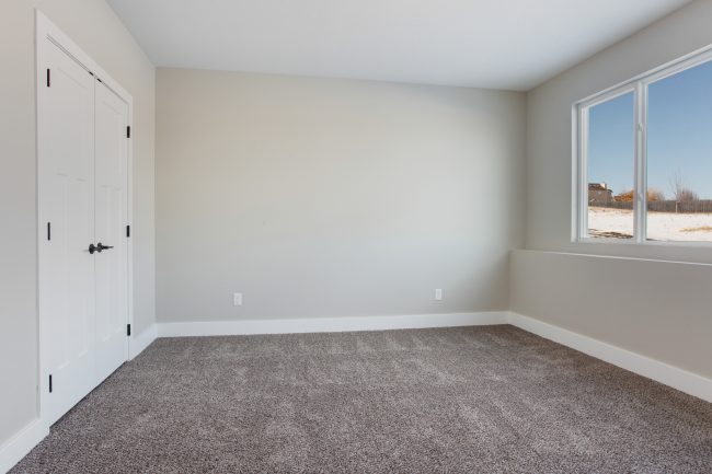 Modern farmhouse home with neutral paint colors, shiplap, and a kitchen that dreams are made of // A new home for sale in the Kansas City, Missouri area