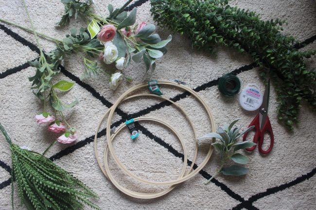 DIY Floral Hoop Wall - quick and easy Spring decorating that makes a big statement! | Kansas City life, home, and style blogger Megan Wilson shares a simple spring DIY project