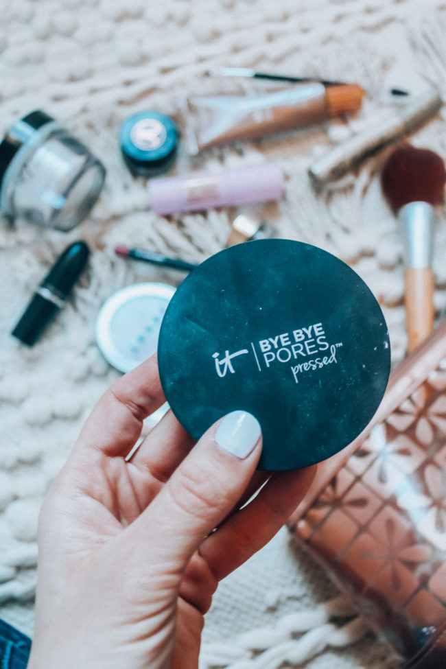 Beauty must haves for a simple make up routine - the products I'm currently using for my everyday makeup look! #beautyproducts #makeup #simplemakeup