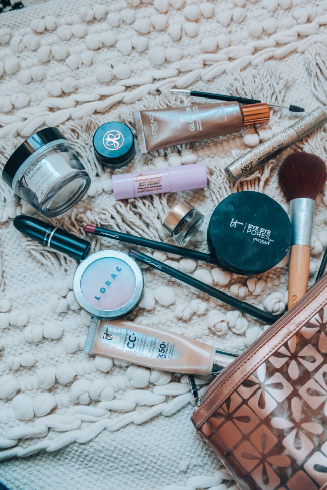 Beauty must haves for a simple make up routine - the products I'm currently using for my everyday makeup look! #beautyproducts #makeup #simplemakeup