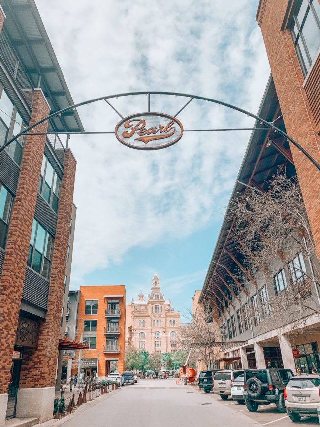 Travel guide to San Antonio, Texas (downloadable PDF!) | Where we stayed, ate, drank, and played during a spring trip to San Antonio, Texas! | Kansas City life, home, and style blogger Megan Wilson shares her travel guide to San Antonio | lifeonshadylane.com // @shadylaneblog on IG