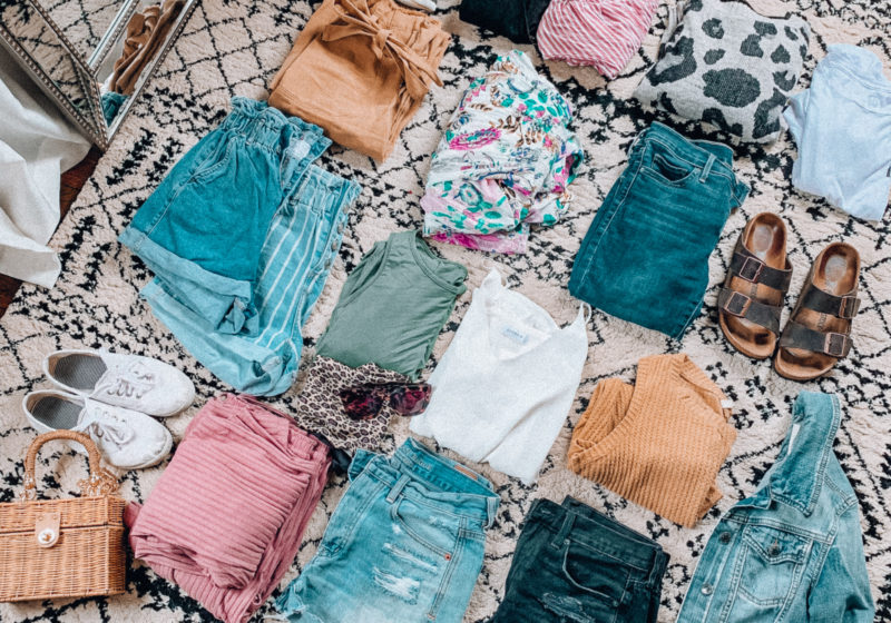 Vacation PACKING GUIDE - what I packed for a one week trip to San Antonio | Kansas City life, home, and style blogger Megan Wilson shares all of the items she packed for a one week spring break trip | What to pack for a one week spring break trip | spring and summer outfits | lifeonshadylane.com | @shadylaneblog on IG