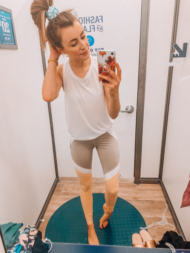 Workout style, tank and leggings outfit || Kansas City life, home, and style blogger Megan Wilson shares her picks from Old Navy