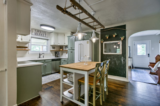 Farmhouse Kitchen Remodel and Tour – Hallstrom Home