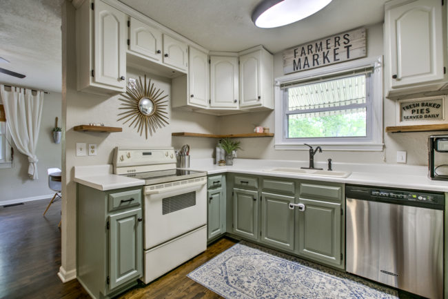 HOME TOUR | two-tone kitchen cabinets, open shelving in kitchen | Kansas City life, home, and style blogger Megan Wilson shares a FULL home tour! 