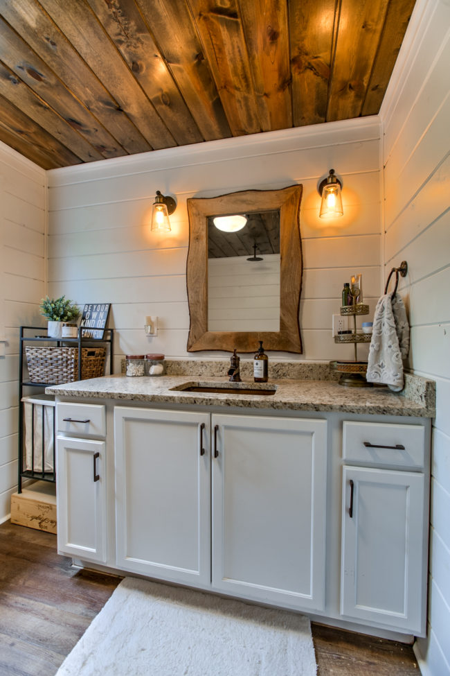 HOME TOUR | modern farmhouse bathroom, shiplap, stained wood ceiling, copper sink and tub | Kansas City life, home, and style blogger Megan Wilson shares a FULL home tour! 