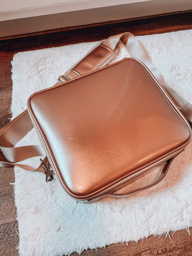 Travel makeup case | affordable casual summer fashion || Kansas City life, home, and style blogger Megan Wilson shares her Amazon Finds - June | Affordable cute style that's fun and won't break the bank! #amazon #amazonfashion #amazonclothes #amazonfinds