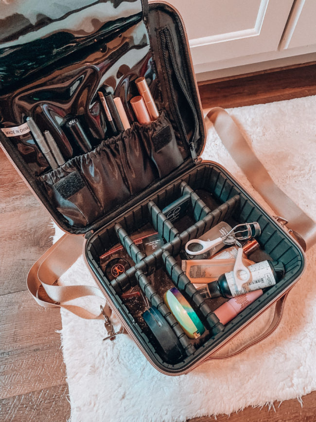 Travel makeup case | affordable casual summer fashion || Kansas City life, home, and style blogger Megan Wilson shares her Amazon Finds - June | Affordable cute style that's fun and won't break the bank! #amazon #amazonfashion #amazonclothes #amazonfinds