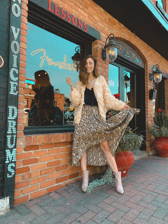 5 Ways to Wear a Snakeskin Print Skirt this Fall || Kansas City life, home, and style blogger Megan Wilson shares 5 different ways to wear a snakeskin skirt for fall