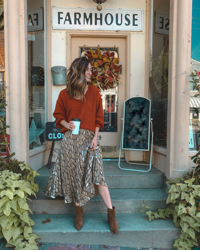 5 Ways to Wear a Snakeskin Print Skirt this Fall || Kansas City life, home, and style blogger Megan Wilson shares 5 different ways to wear a snakeskin skirt for fall