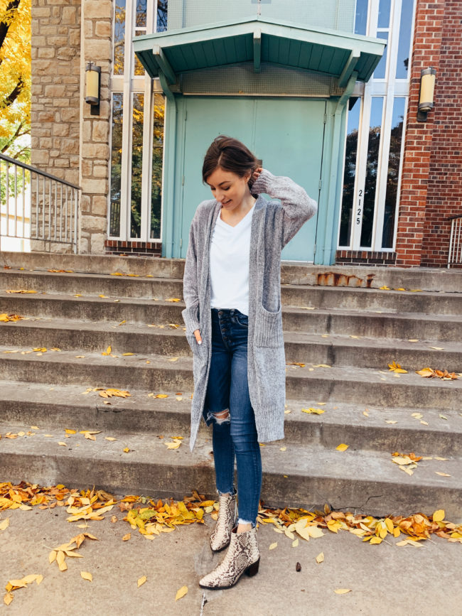 FALL Amazon Finds || affordable casual fall fashion || Kansas City life, home, and style blogger Megan Wilson shares her Amazon Finds - October | Affordable cute style that's fun and won't break the bank! #amazon #amazonfashion #amazonclothes #amazonfinds