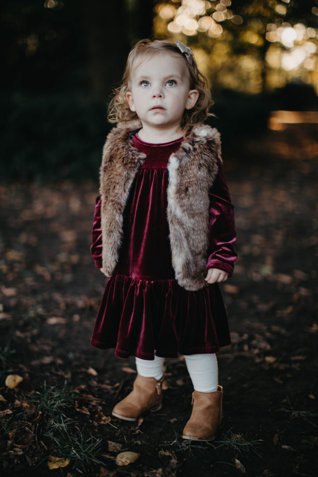 What to wear for fall and holiday family pictures | Plus, tips to ensure your photos turn out great, every time! | Kansas City life, home, and style blogger Megan Wilson shares outfit ideas for the whole family