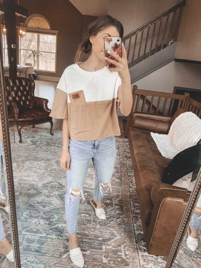 Color blocked tee shirt and distressed denim || Casual style from AMAZON! || Kansas City life, home, and style blogger Megan Wilson shares her February Amazon Finds