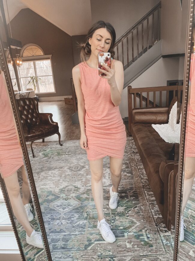 Sleevless pink bodycon dress with ruching from Amazon || Casual style from AMAZON! || Kansas City life, home, and style blogger Megan Wilson shares her February Amazon Finds