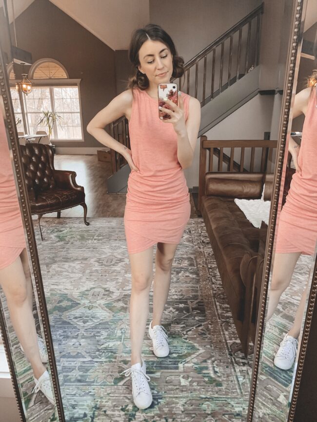 Sleevless pink bodycon dress with ruching from Amazon || Casual style from AMAZON! || Kansas City life, home, and style blogger Megan Wilson shares her February Amazon Finds