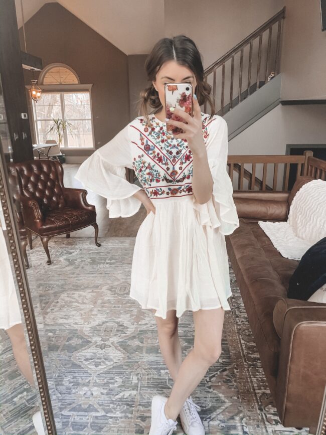 Boho style dress and white sneakers || Casual style from AMAZON! || Kansas City life, home, and style blogger Megan Wilson shares her February Amazon Finds