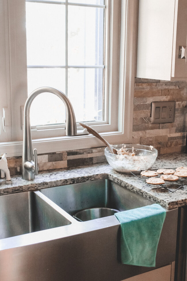 The best chocolate chip cookie recipe + our sleek new kitchen faucet with a built in filtration system! || Kansas City life, home, and style blogger Megan Wilson / @shadylaneblog on Instagram