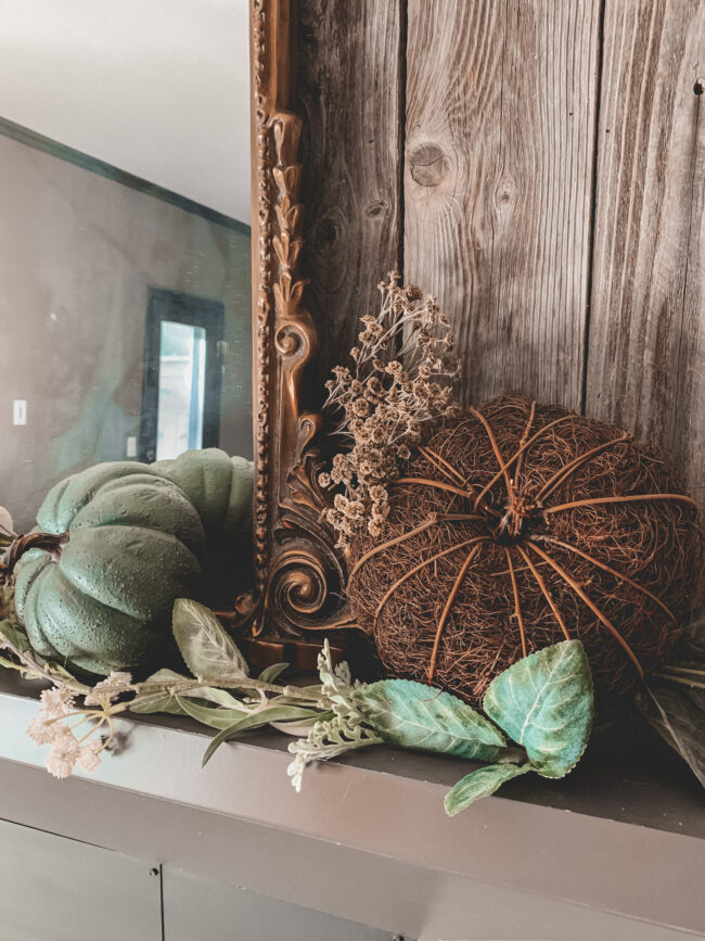 In this blog post I'm sharing fall decorating ideas - more specifically, a simple fall fireplace mantel you can put together in about five minutes! 