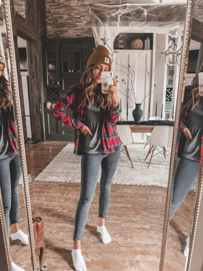 October outfits from American Eagle ! I stopped in to American Eagle the other day and grabbed just a couple fall things to try - sharing here today! #fall