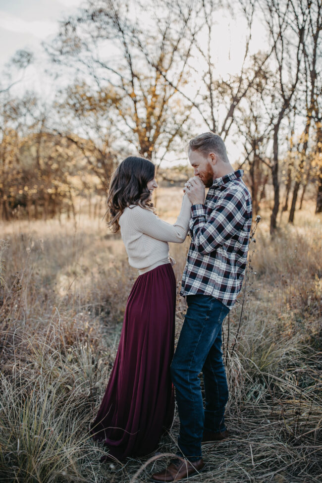 Family Photo outfits - with everything linked so it's super simple to shop, order, and get those family pictures taken! Fall and holiday 