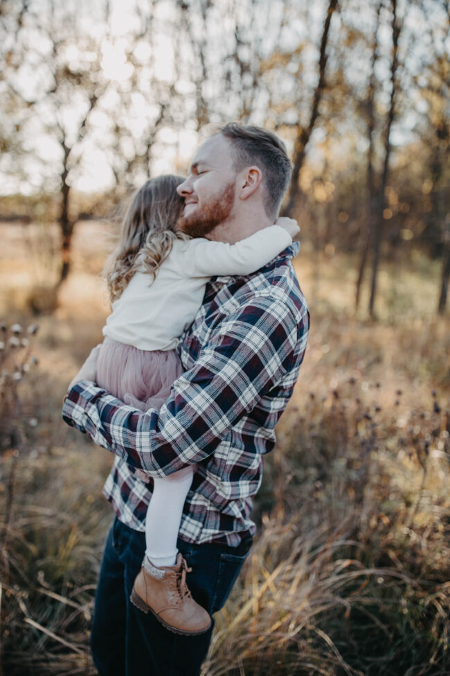 Family Photo outfits - with everything linked so it's super simple to shop, order, and get those family pictures taken! Fall and holiday 