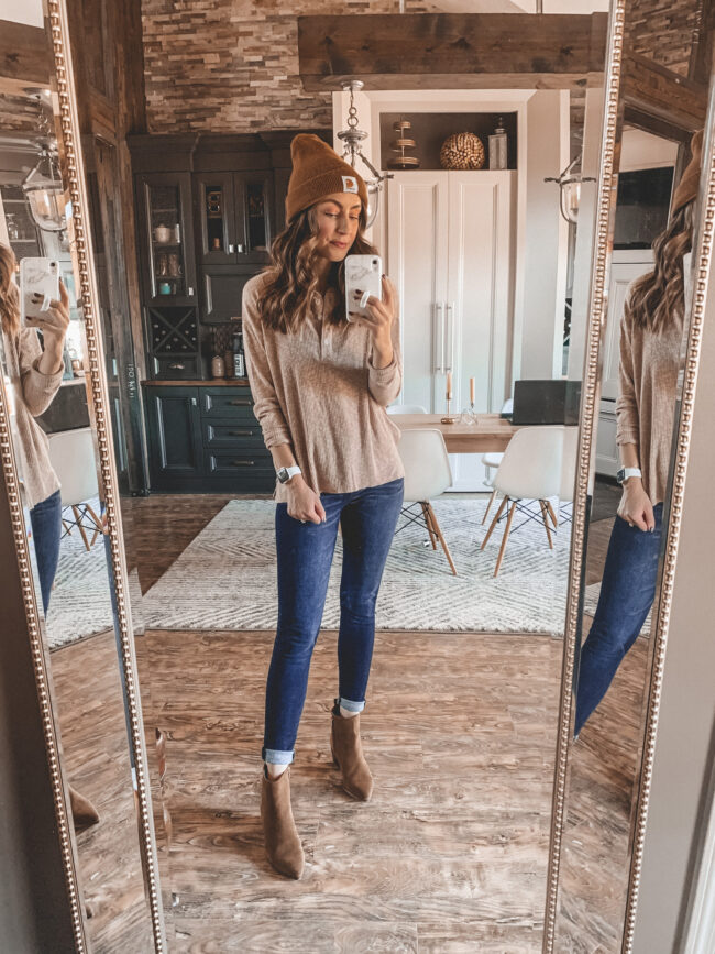 Casual fall and winter style from American Eagle. I can always count on AE to come through with some comfy, casual looks to keep me cozy during the colder months! | Kansas City life, home, and style blogger Megan Wilson shares some fall and winter style