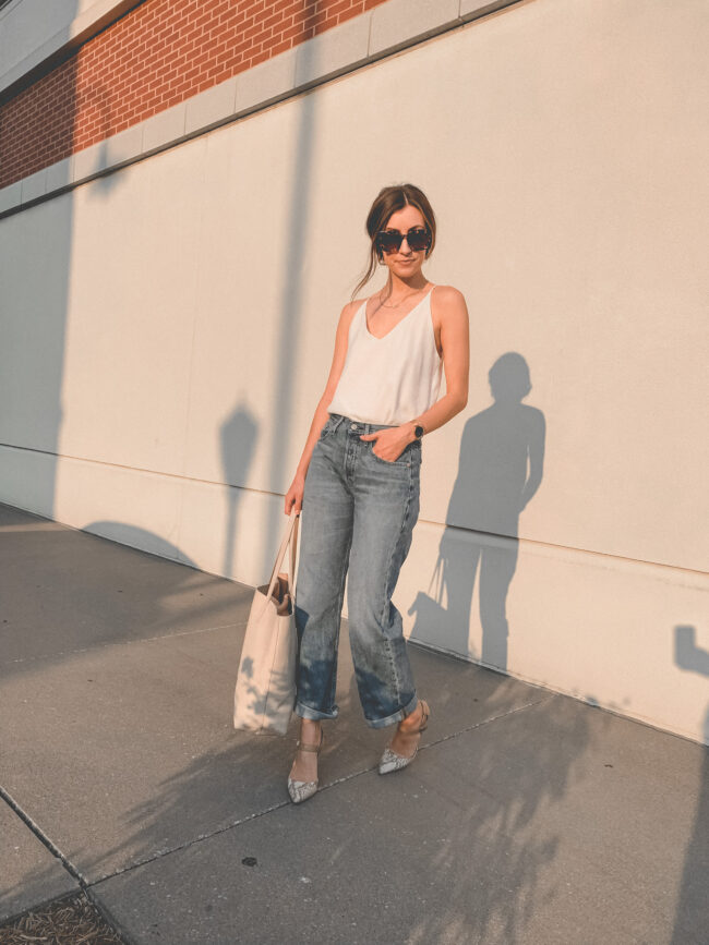 Boyfriend jeans outfit with my favorite pair ever - the denim is SO soft. Seriously, these are the best jeans ever! | Kansas City life, home, and style blogger Megan Wilson shares how to wear boyfriend jeans