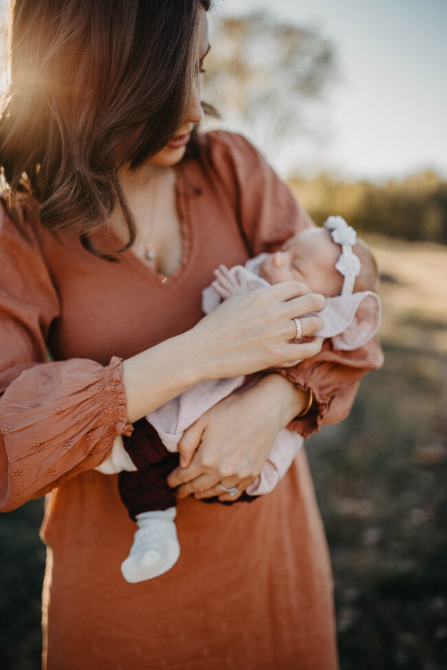 Fall and holiday family photo outfits - outfit ideas for the whole family! | Kansas City life, home, and style blogger Megan Wilson shares outfit inspiration for your family pictures