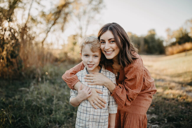 Fall and holiday family photo outfits - outfit ideas for the whole family! | Kansas City life, home, and style blogger Megan Wilson shares outfit inspiration for your family pictures